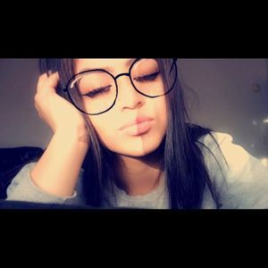 Meet your Posher, Celia